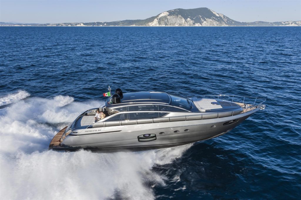 pershing 62