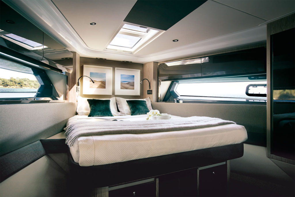 atlantis51 master_cabin