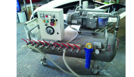 Una pompa per il vuoto per realizzare l'infusione