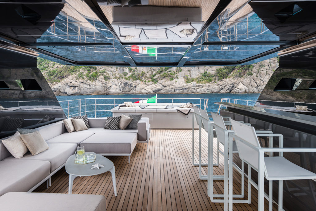 Pershing 140