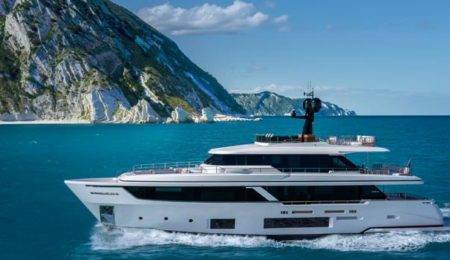 Custom Line Navetta 30