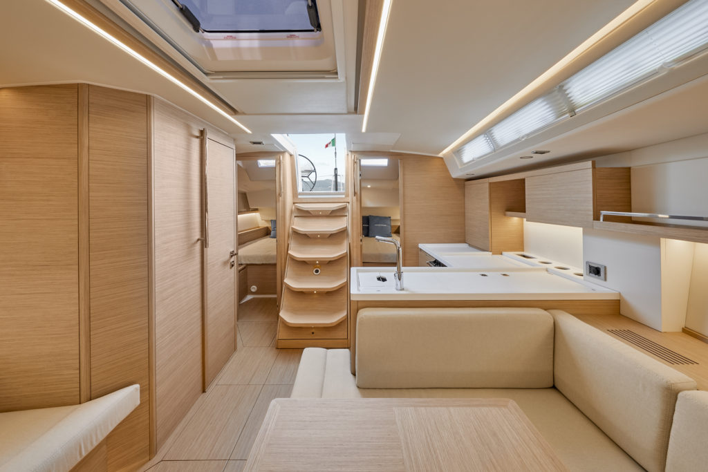 Grand Soleil GS44