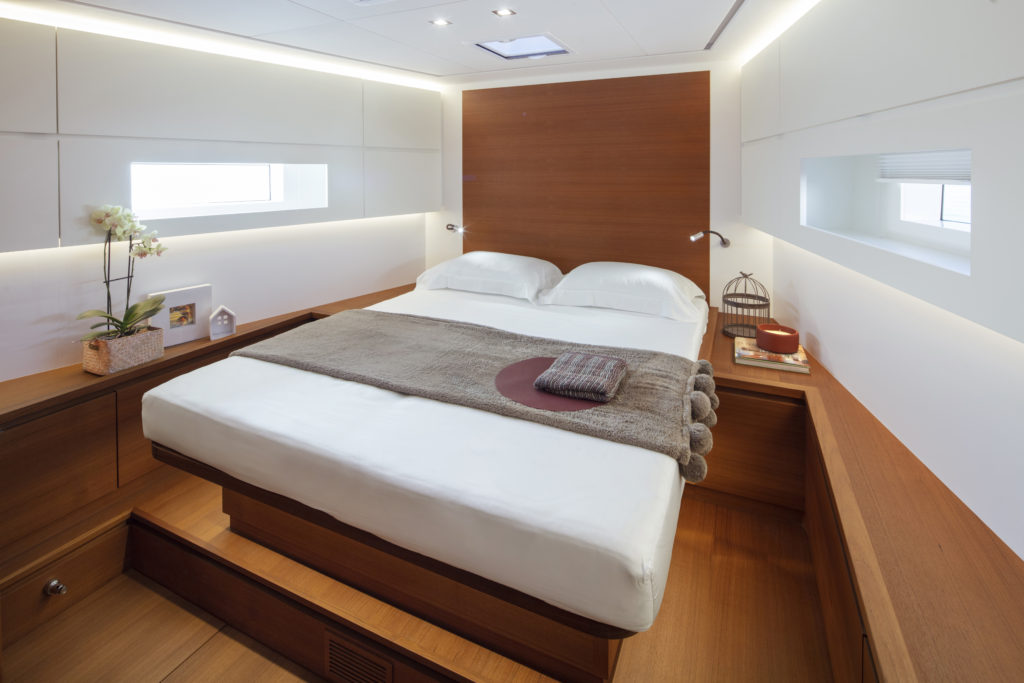Solaris Yachts 60
