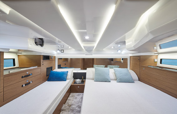 Jeanneau-Cap-Camarat-12.5-wa-cabina-tripla
