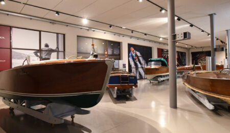 Riva in mostra