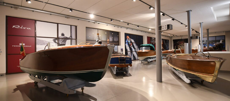 Riva in mostra