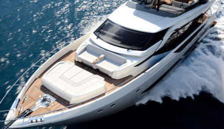 Ferretti-Yachts-860-cover