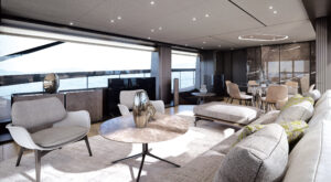 Ferretti-Yachts-860-dinette-classic