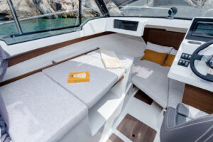 Jeanneau-Merry-Fisher-605-Série2-letto