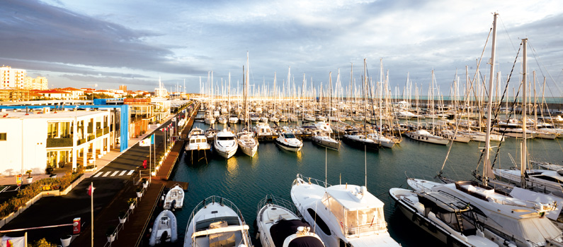 Marina-cala-de-medici-cover