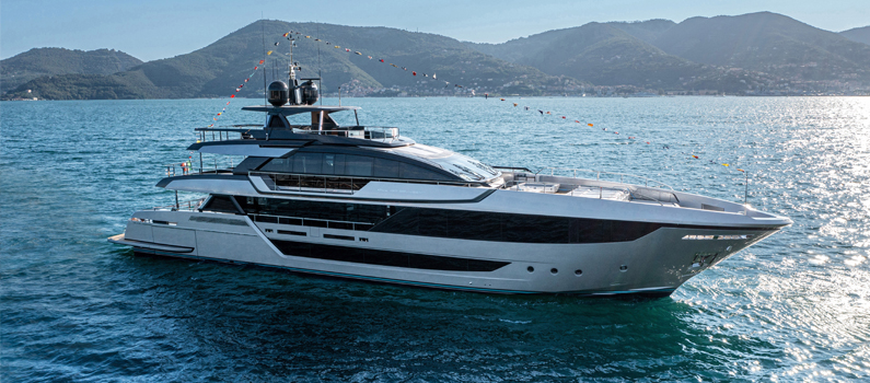 Riva 130 Bellissima