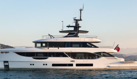 Benetti Oasis 34M