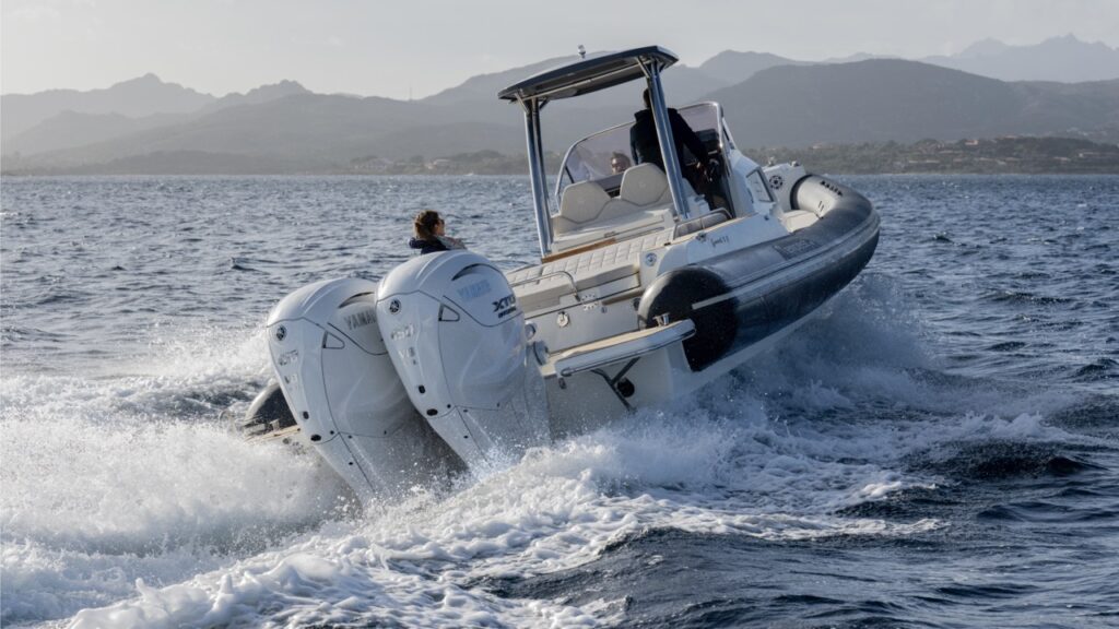 Yamaha 2 x 450 hp