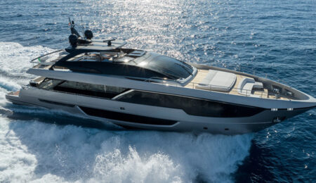 Riva 102' Corsaro Super cover