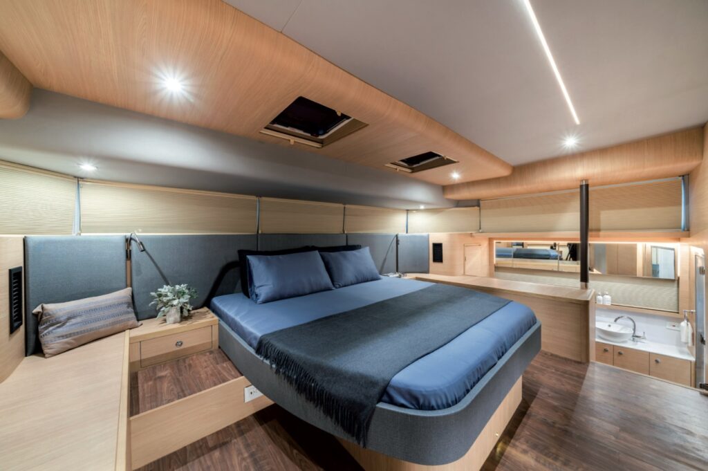 Aquila 54 cabina armatoriale