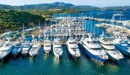 marina-di-portisco-vista-ormeggio-superyacht-e-yacht-aerea-porti-sardegna
