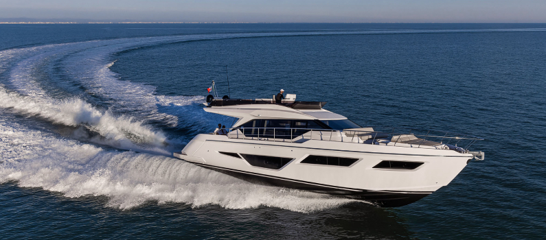 Ferretti Yachts 580 in navigazione