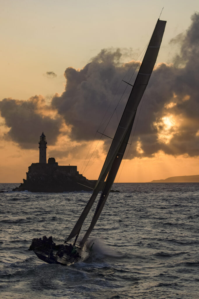 faro al tramonto foto carlo borlenghi