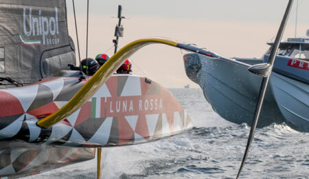 Garmin Luna Rossa Prada Pirelli Partnership