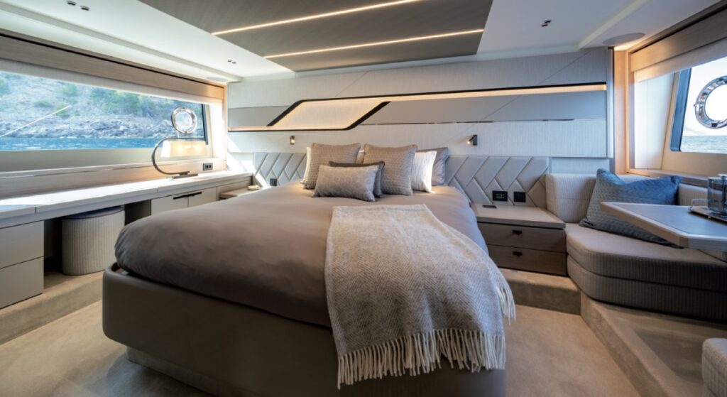 Sunseeker 75 Sport yacht cabina armatoriale 