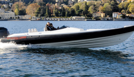 nauma-tec-freccia-800-con-suzuki-df250-kuro-prova-in-mare-cover