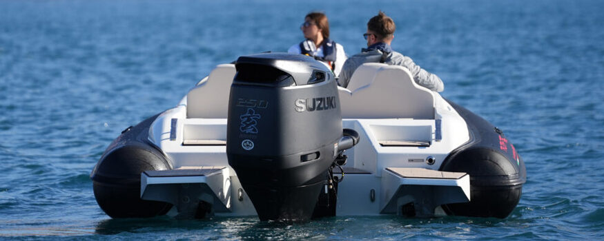 fuoribordo-suzuki-df250-kuro-naumatec-freccia-gommone-cover