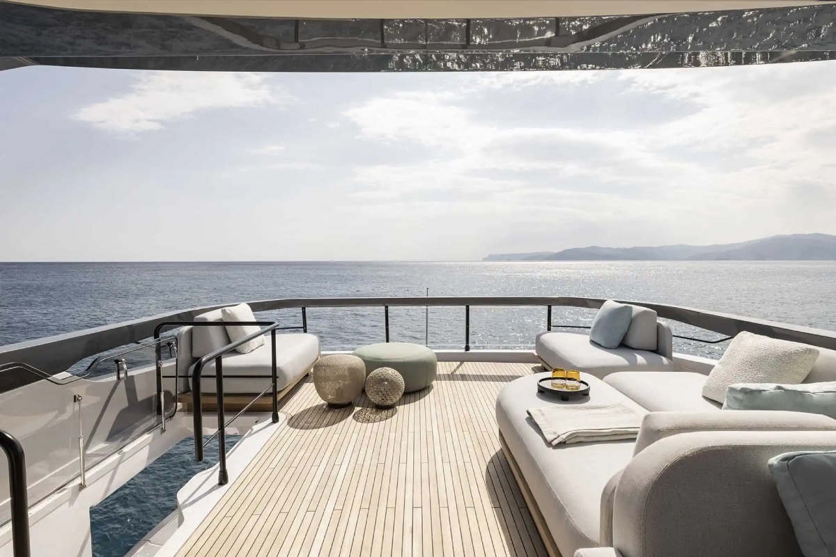 esterni yacht