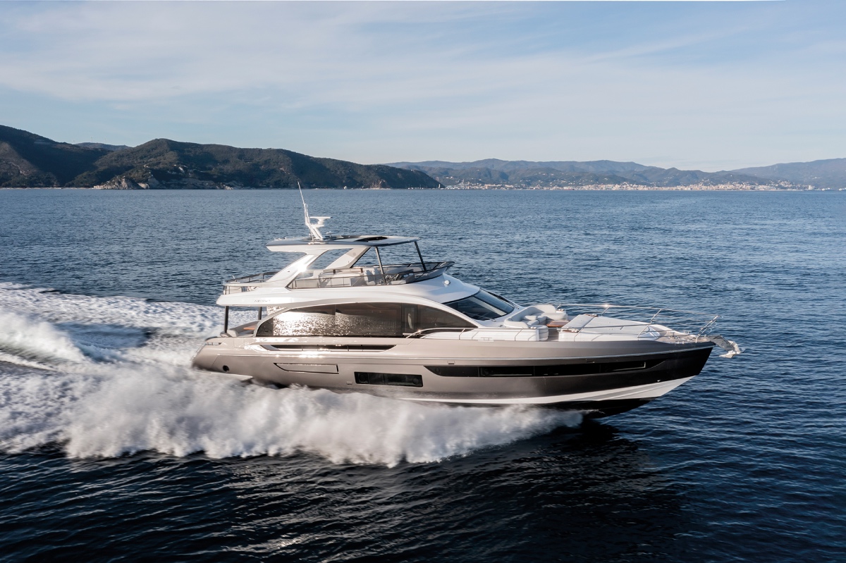 Azimut Fly 72