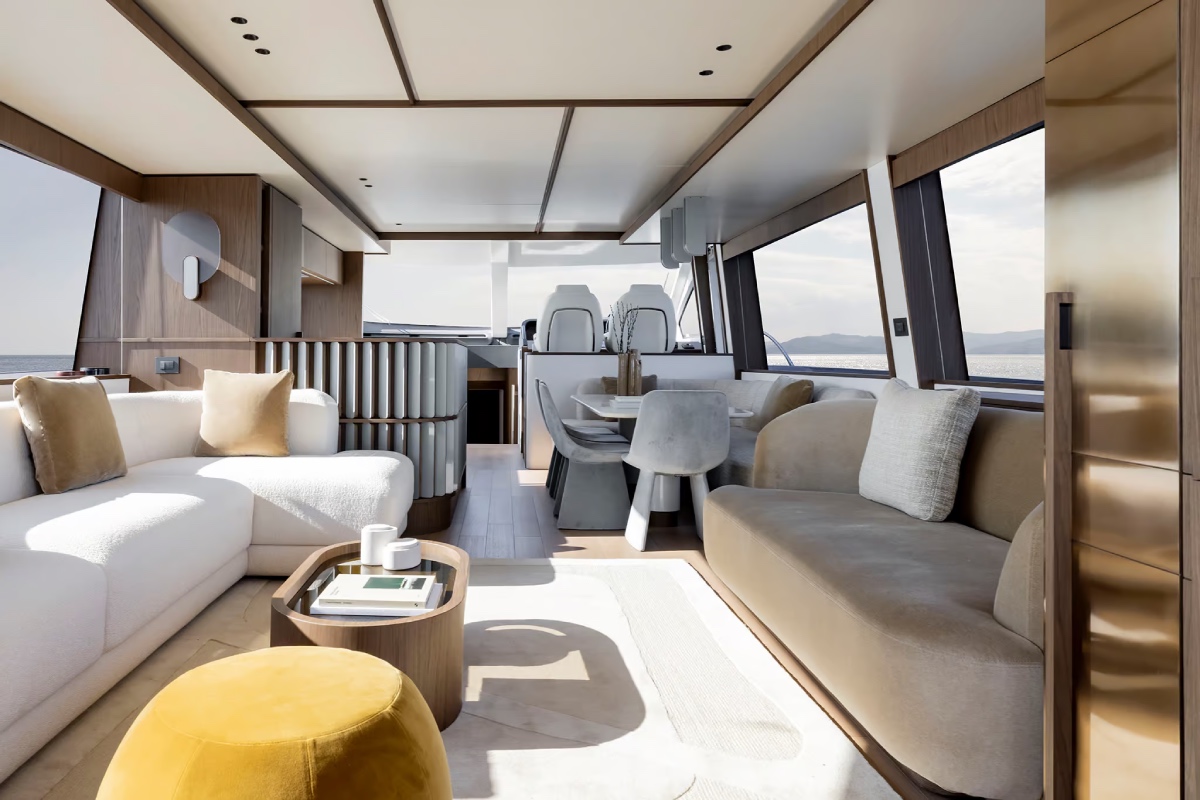 Interni yacht