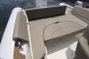 BWA Sport 28 GTO prendisole completo di poppa