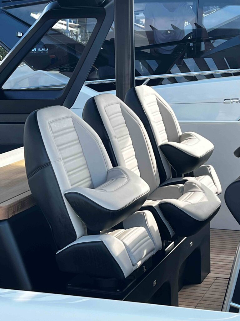 Besenzoni a Cannes. Ecco la poltrona P 465 IKONA (27)