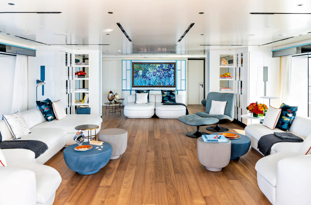 Pulina-Exclusive-Interiors-Salone-Bianco-e-Blu