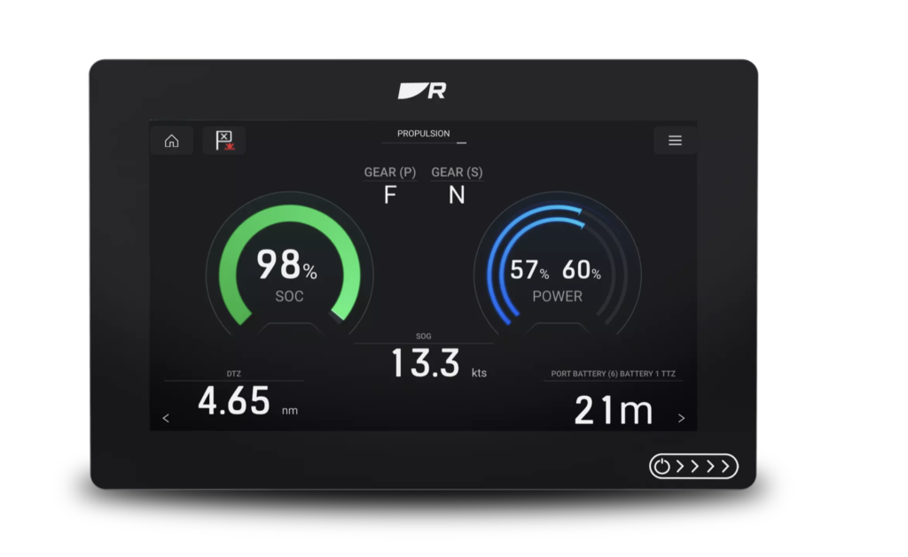 Raymarine ePropulsion, la partnership per l'integrazione dei chartplotter