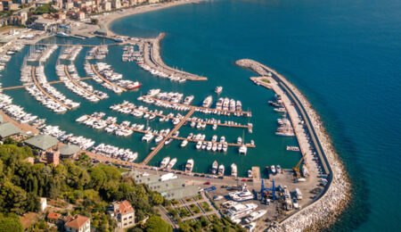 marina-di-varazze-vista-generale-dall-alto-aerea-ormeggi-liguria-cover