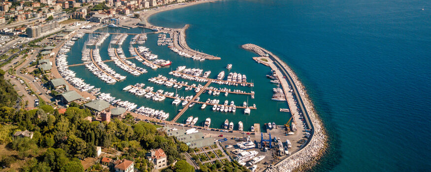 marina-di-varazze-vista-generale-dall-alto-aerea-ormeggi-liguria-cover