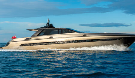 otam-90-gts-nave-a-motore-in-movimento