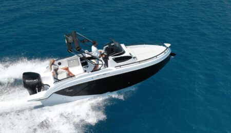 Ranieri International Next 255 LX - dimensioni mini, comfort maxi