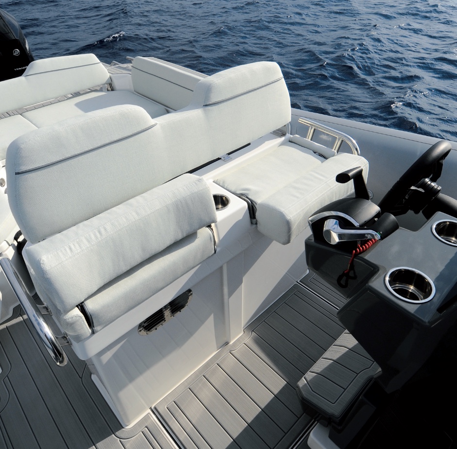 postazione pilotaggio Marlin 33