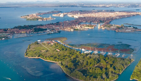 Venezia Certosa Marina