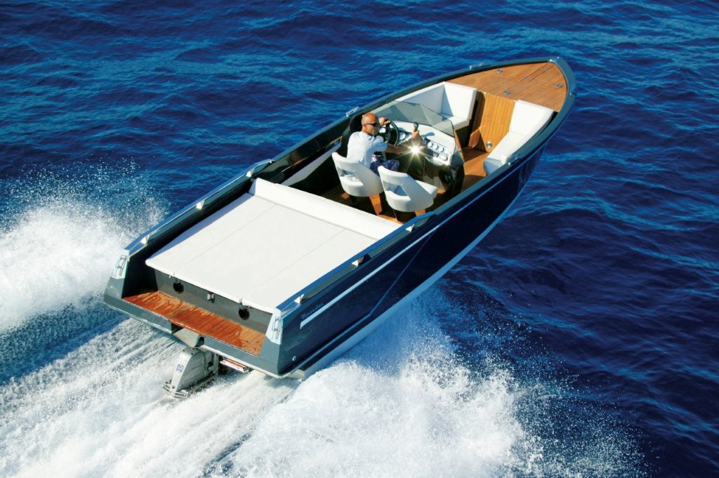 Collector's Corner - Frauscher 686 Lido (3)