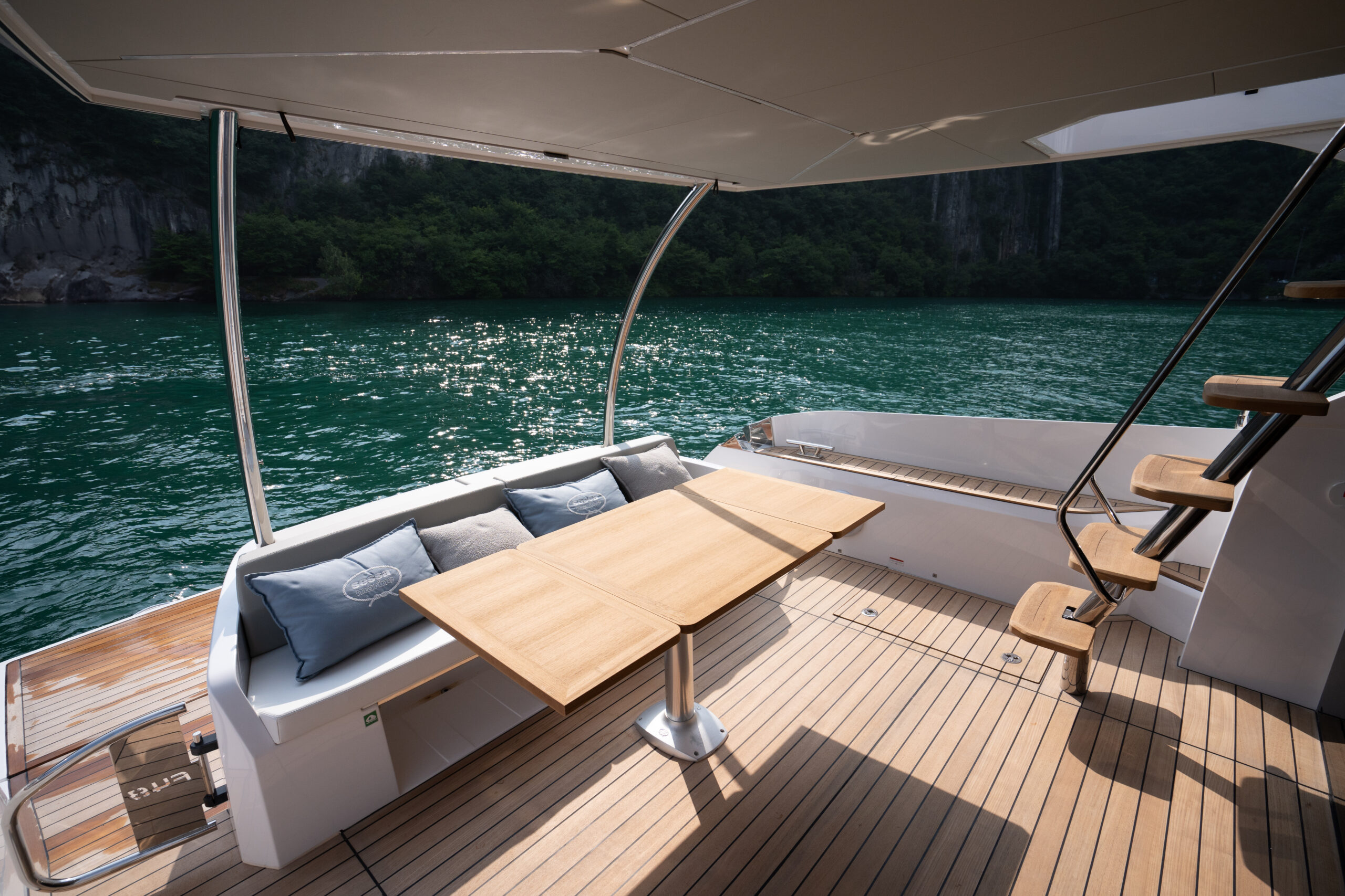 Sessa Marine F48 pozzetto