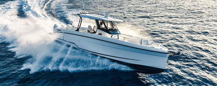 Wellcraft 38 T-Top in navigazione