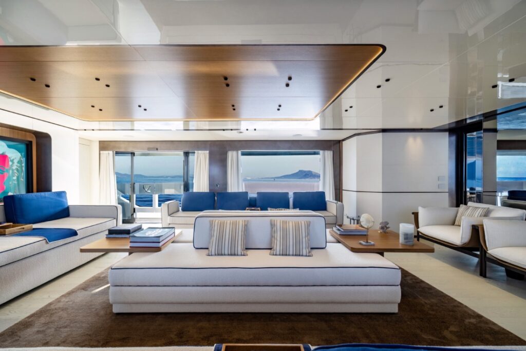 interni superyacht Columbus