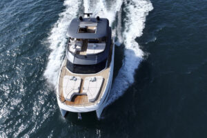 Prestige M7, France - BEST BIG BOATS