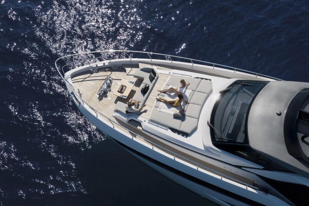 prua lounge Ferretti Yachts 940