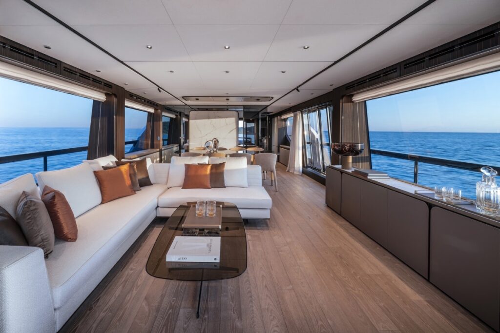 salone main deck Ferretti Yachts 940