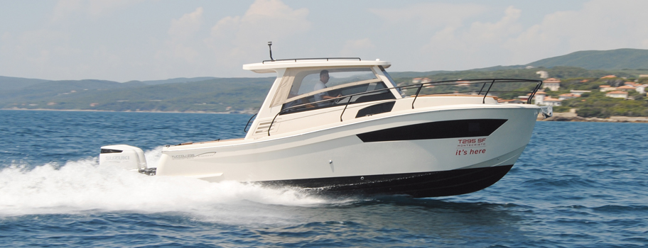 Tuccoli T295 SF Montecristo in navigazione