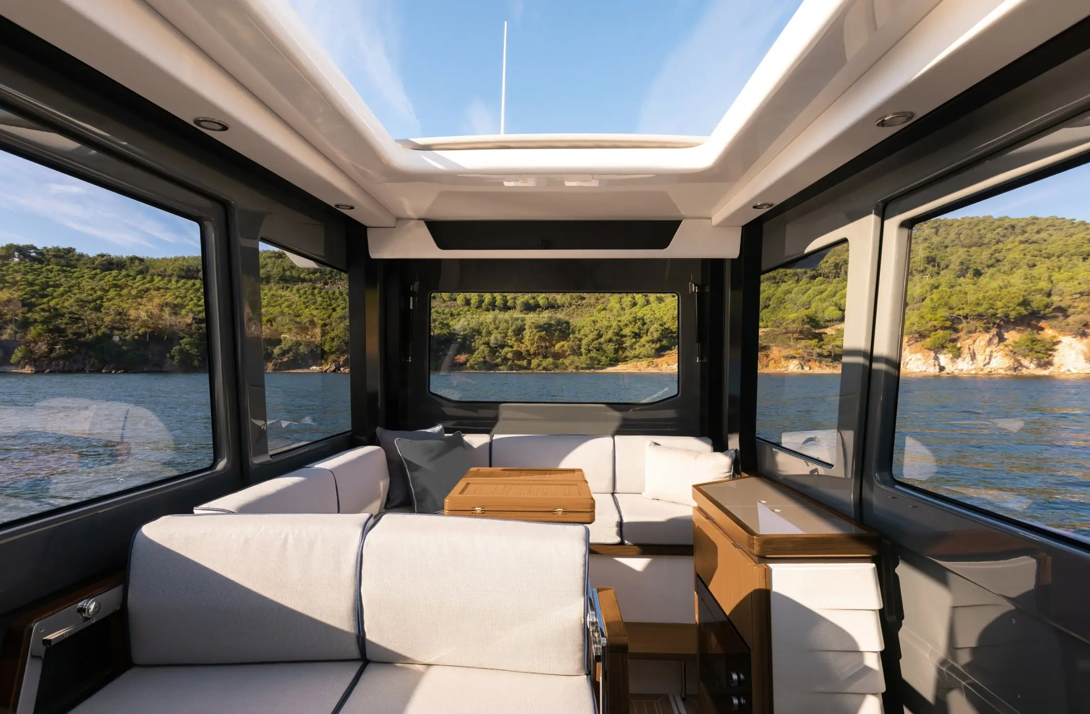 interni luminosi barca a motore