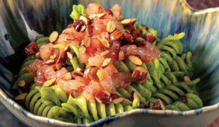 fusilli alla rucola con mandorle e gamberi