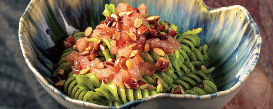 fusilli alla rucola con mandorle e gamberi